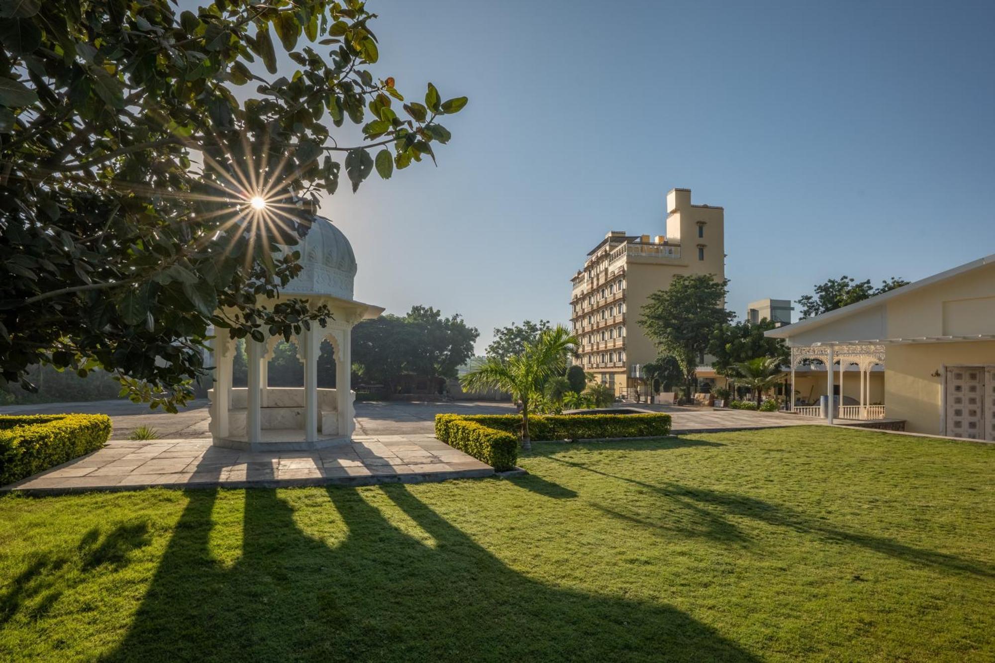 Sterling Balicha Udaipur Hotel Exterior foto