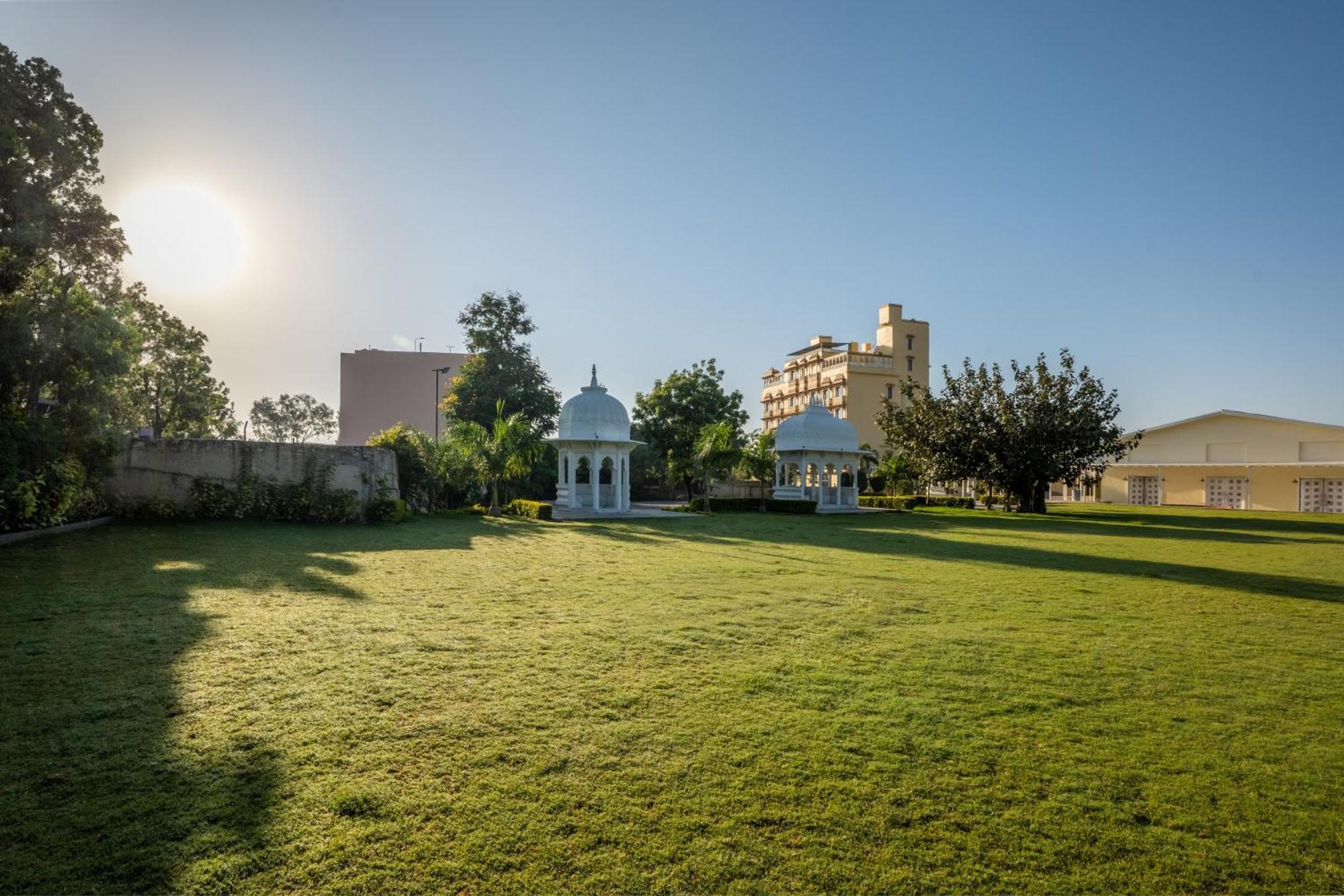 Sterling Balicha Udaipur Hotel Exterior foto
