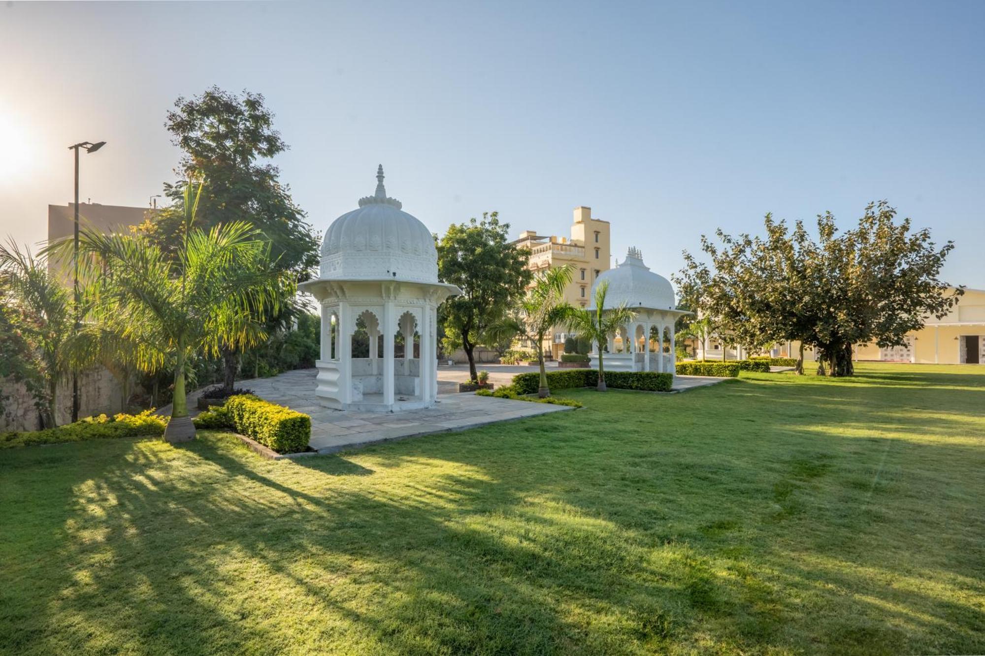 Sterling Balicha Udaipur Hotel Exterior foto
